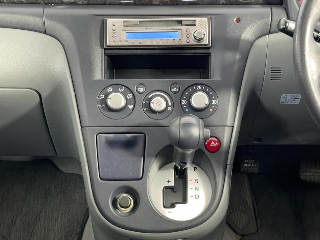 Photo '18' of Mitsubishi Airtrek