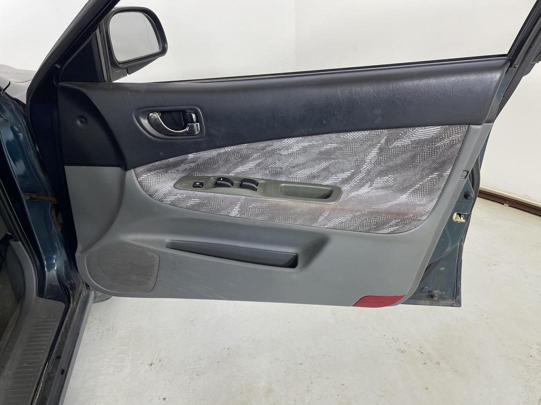 Photo '13' of Mitsubishi Galant GLS