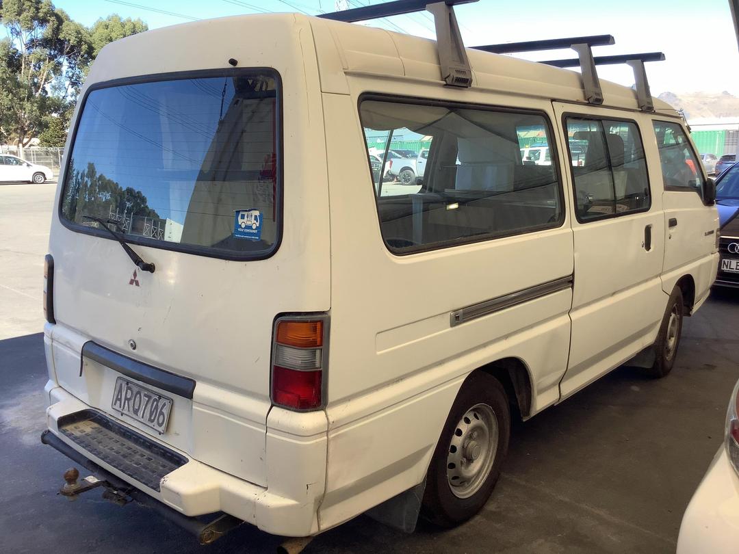 Photo '4' of Mitsubishi L300 LWB