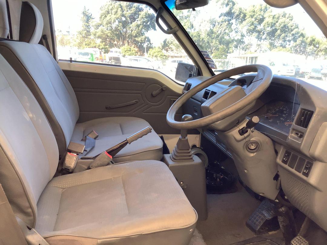 Photo '8' of Mitsubishi L300 LWB