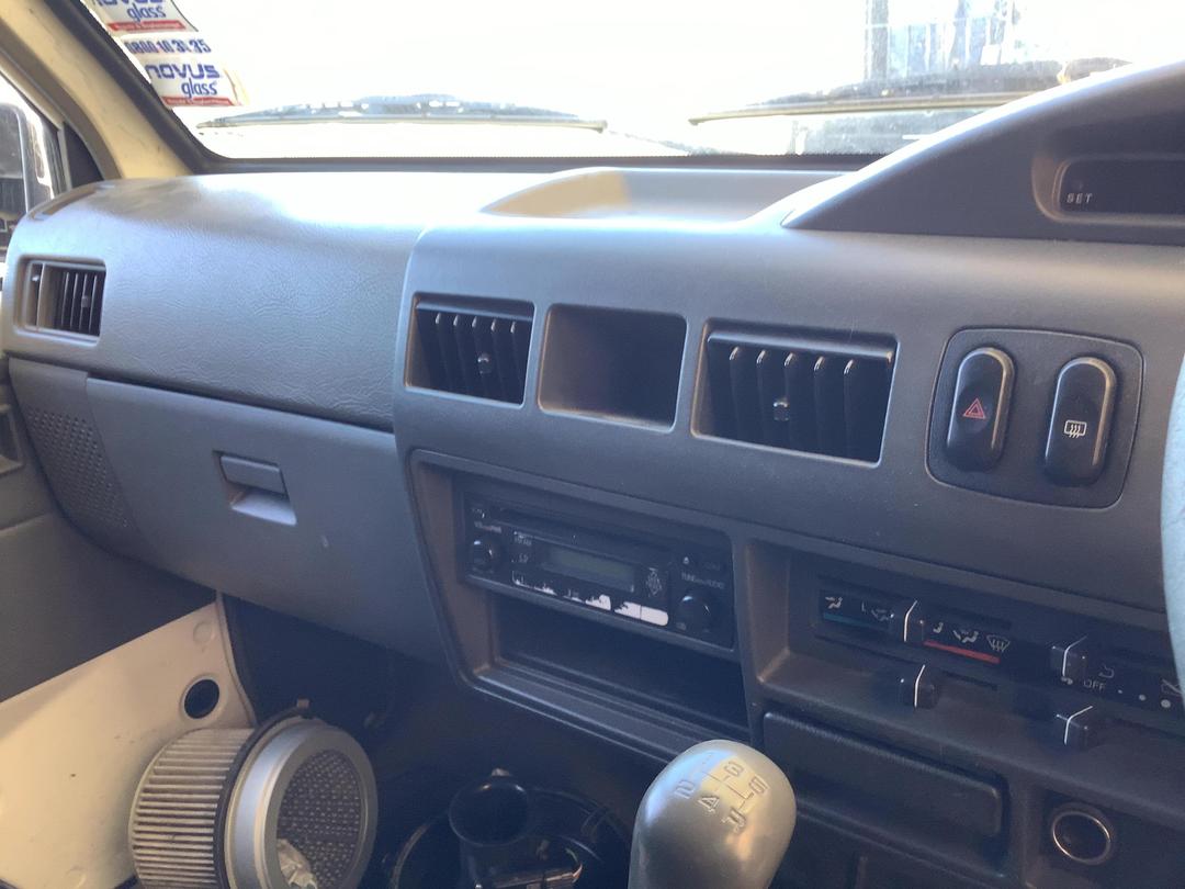 Photo '15' of Mitsubishi L300 LWB