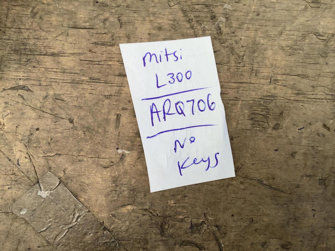 Photo '16' of Mitsubishi L300 LWB