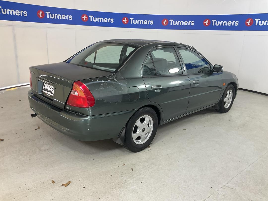 Photo '7' of Mitsubishi Lancer