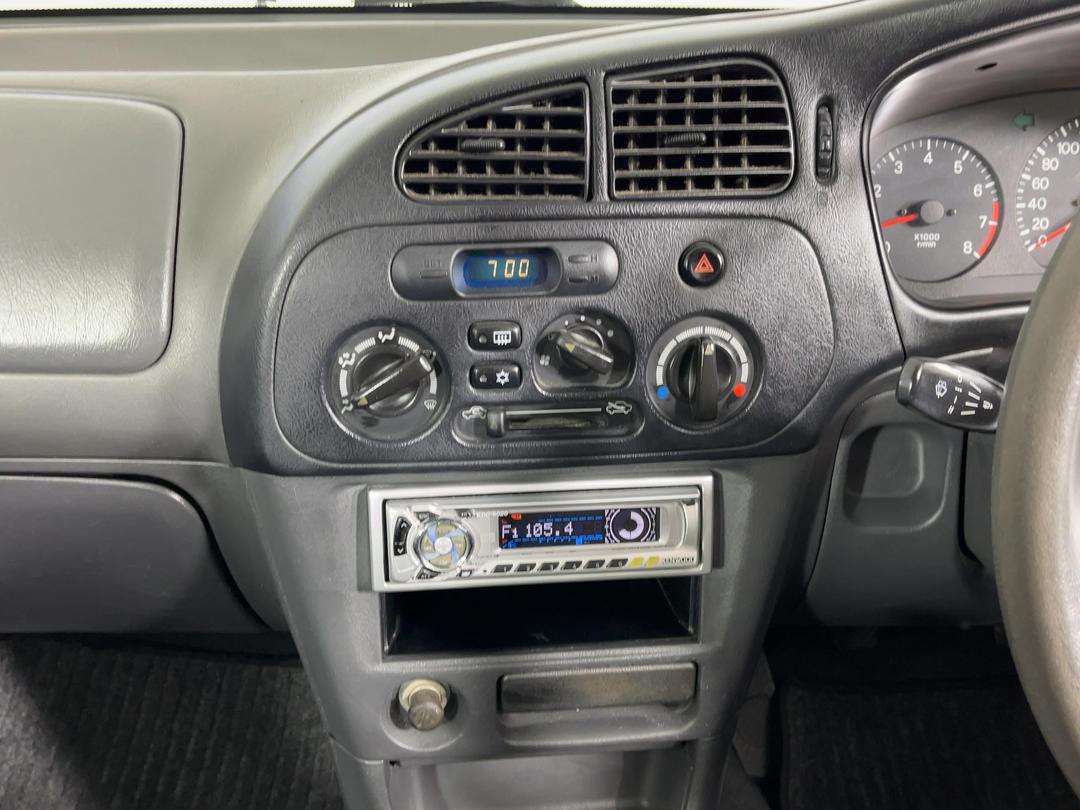 Photo '18' of Mitsubishi Lancer