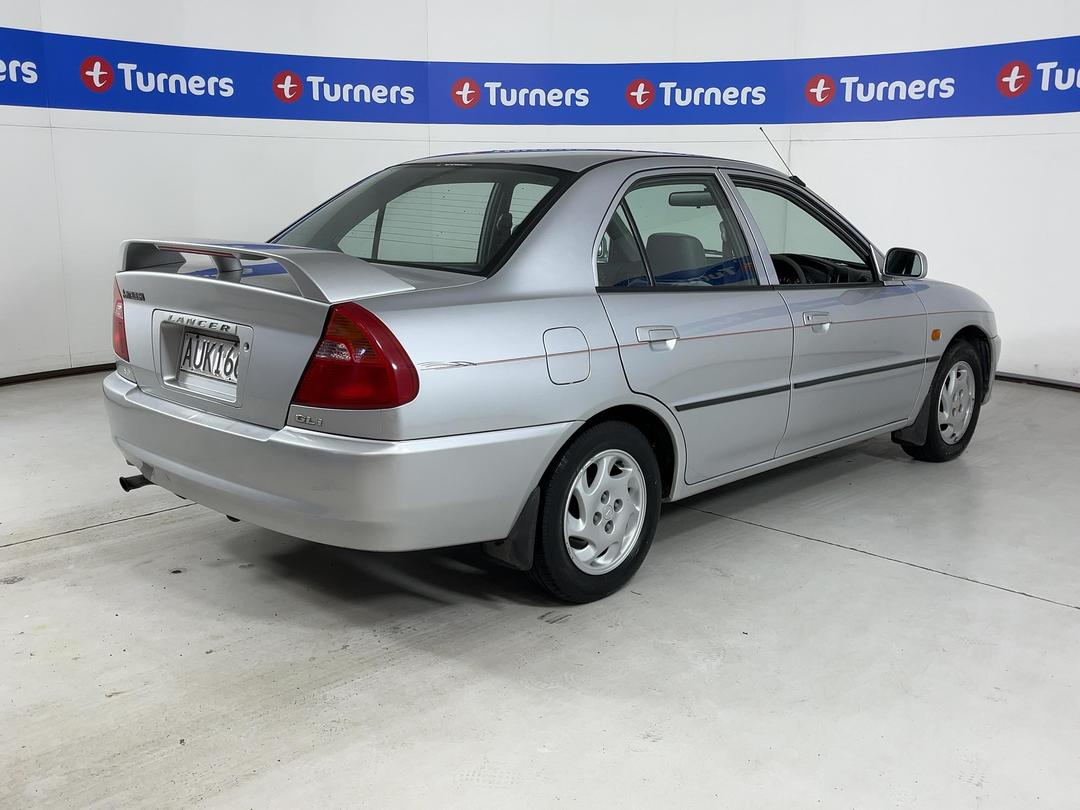 Photo '7' of Mitsubishi Lancer