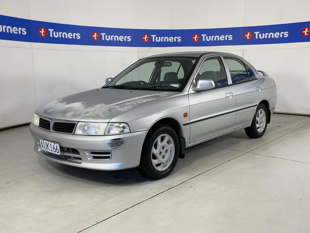 Photo '4' of Mitsubishi Lancer