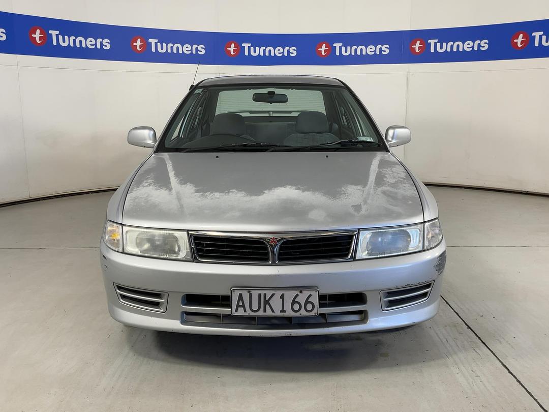Photo '2' of Mitsubishi Lancer