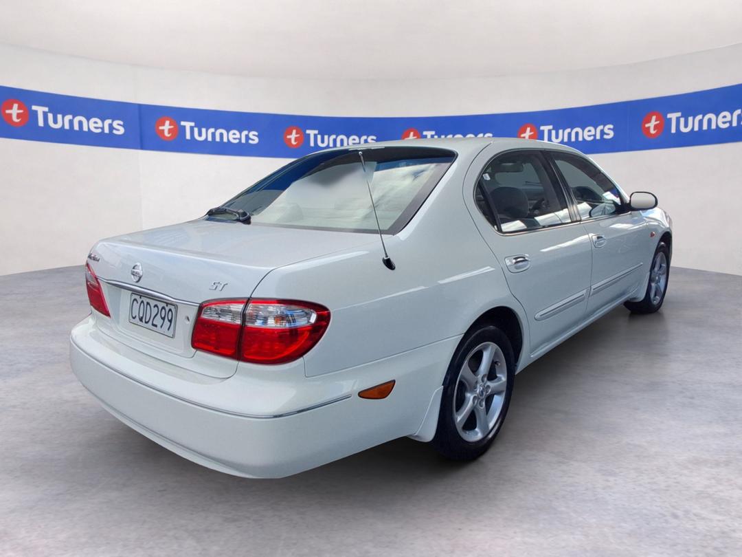 Photo '7' of Nissan Maxima