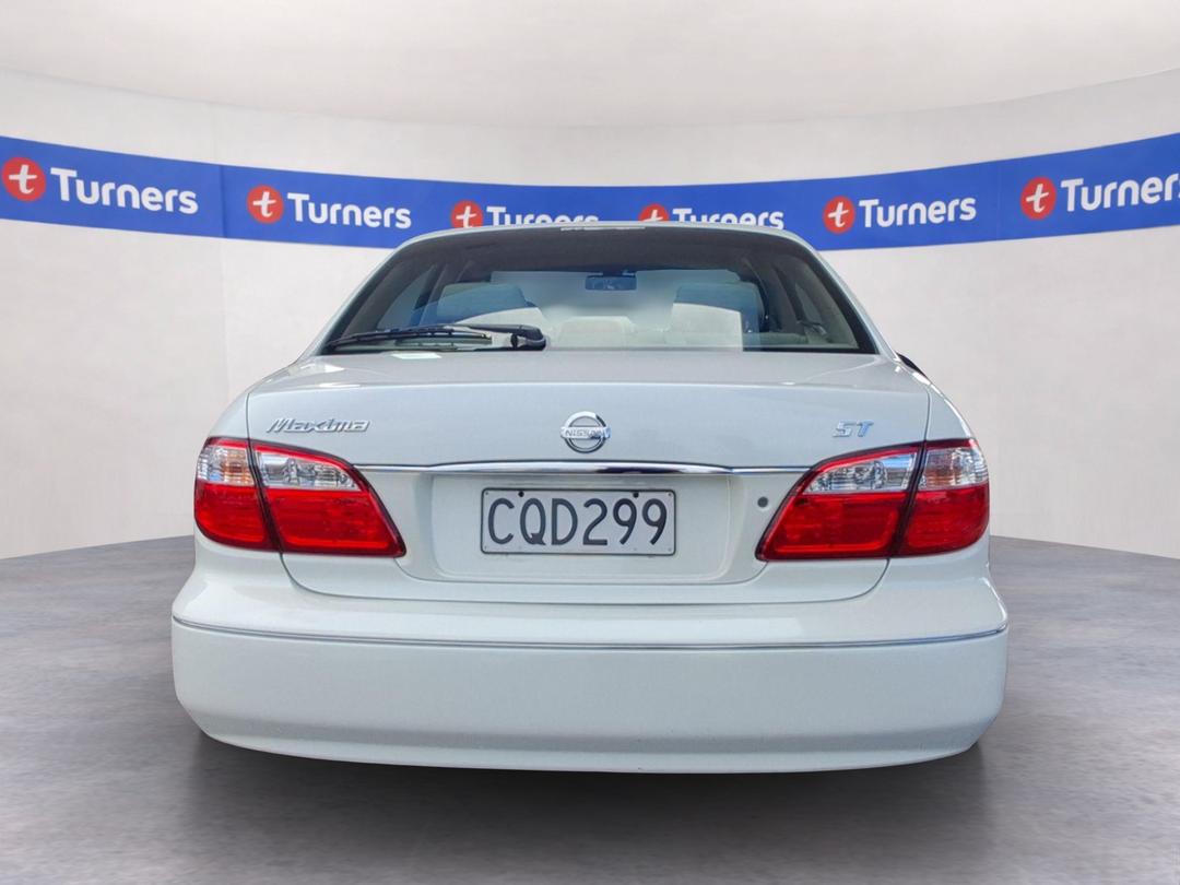 Photo '6' of Nissan Maxima
