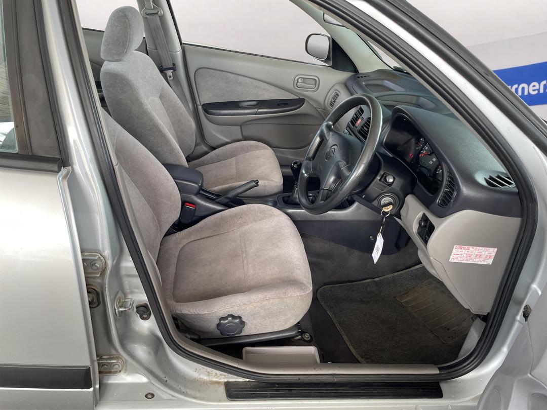 Photo '14' of Nissan Pulsar LX