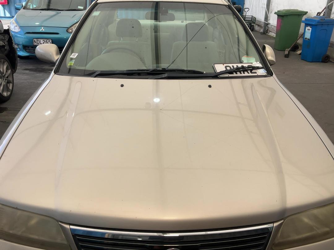 Photo '2' of Nissan Sunny