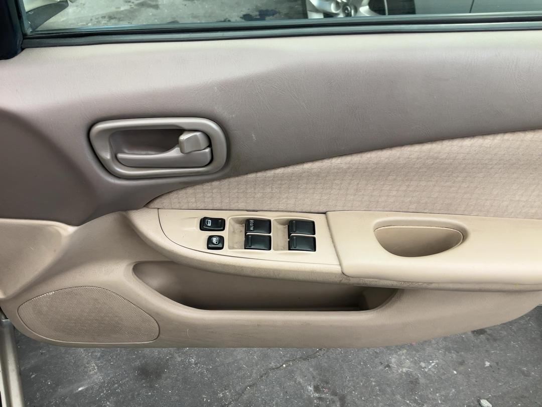 Photo '7' of Nissan Sunny