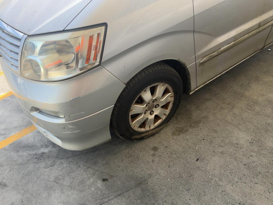 Photo '6' of Toyota Alphard V