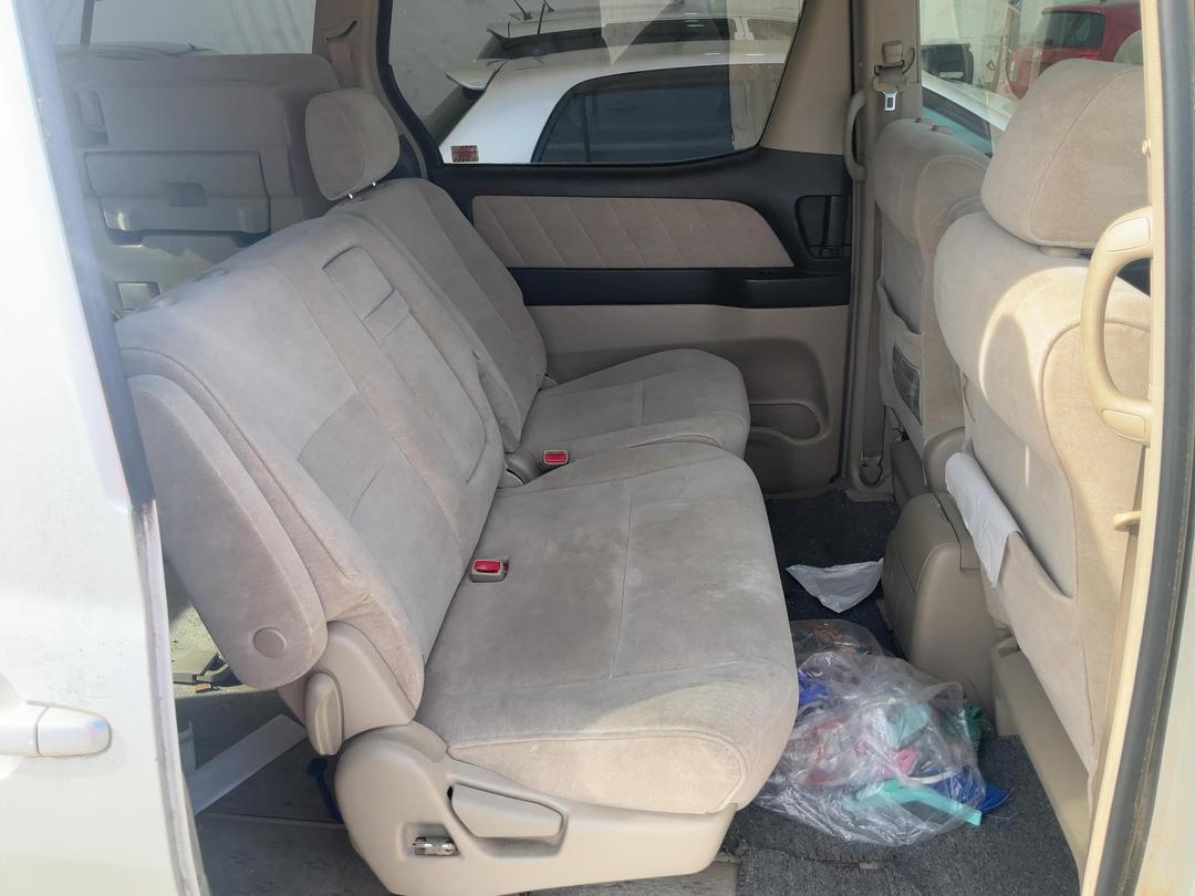 Photo '22' of Toyota Alphard V