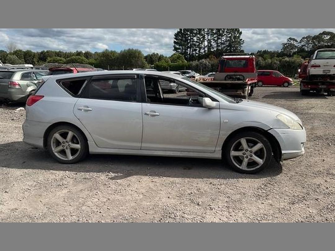 Photo '18' of Toyota Caldina Photo '18' of Toyota Caldina
