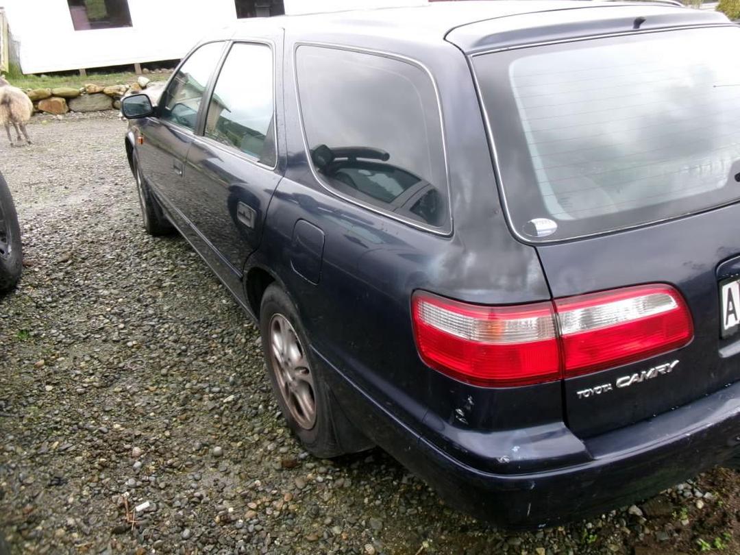 Photo '5' of Toyota Camry GL Photo '5' of Toyota Camry GL