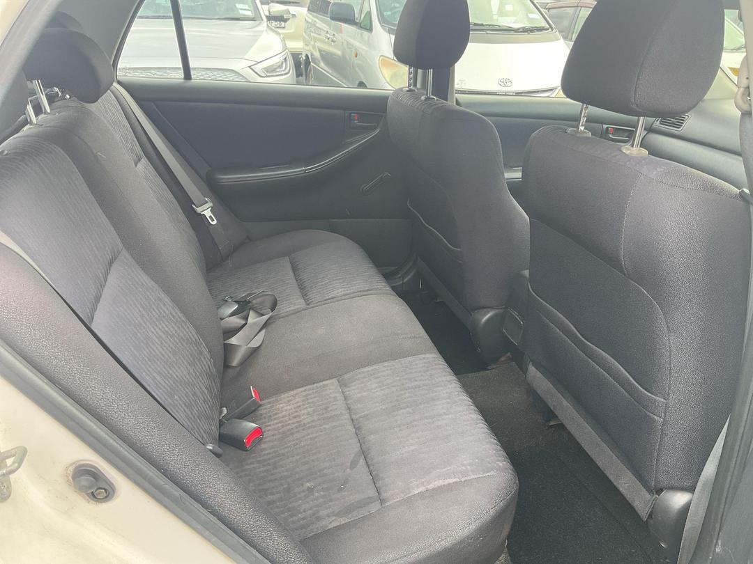 Photo '18' of Toyota Corolla GL