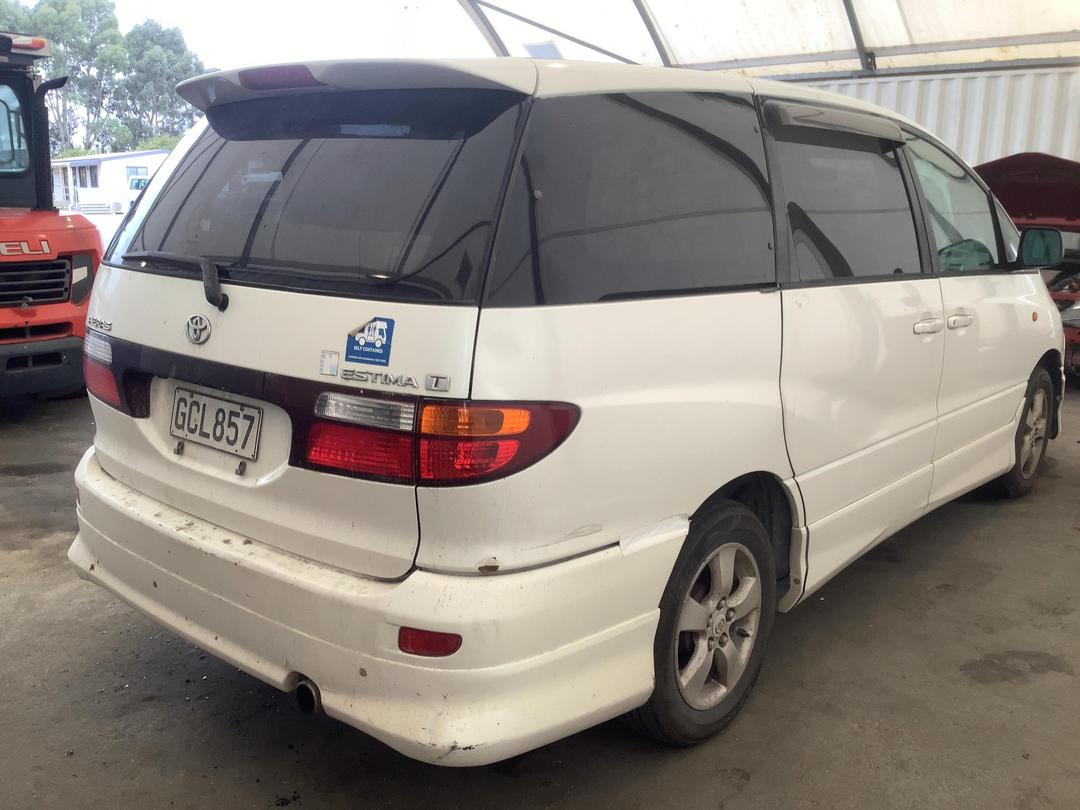 Photo '3' of Toyota Estima Aeras