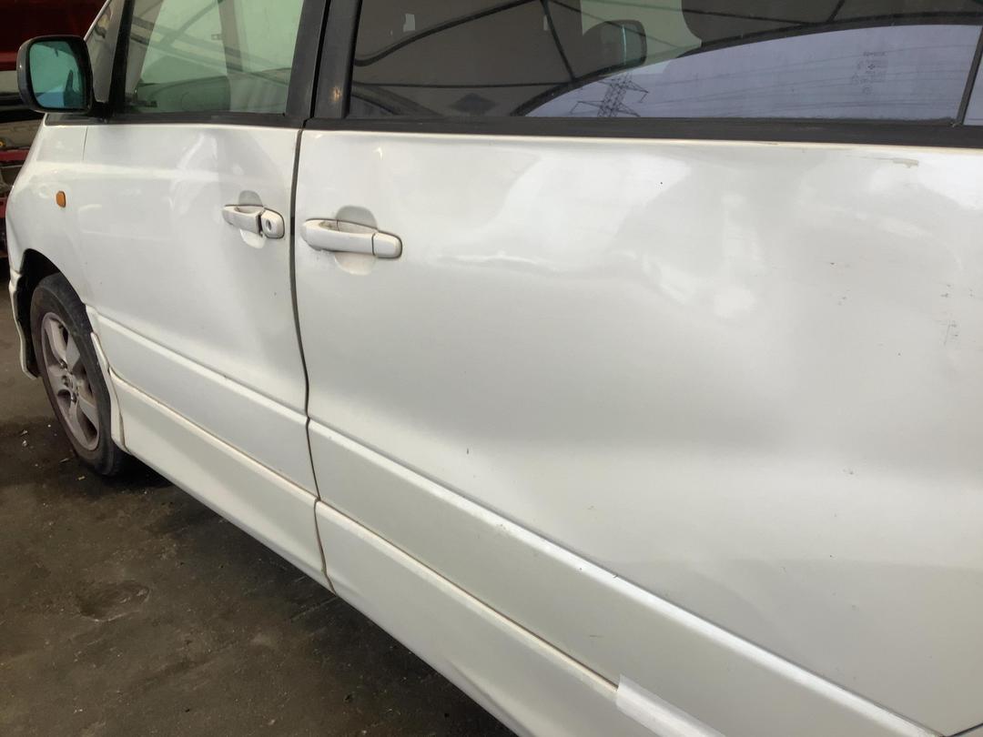 Photo '7' of Toyota Estima Aeras