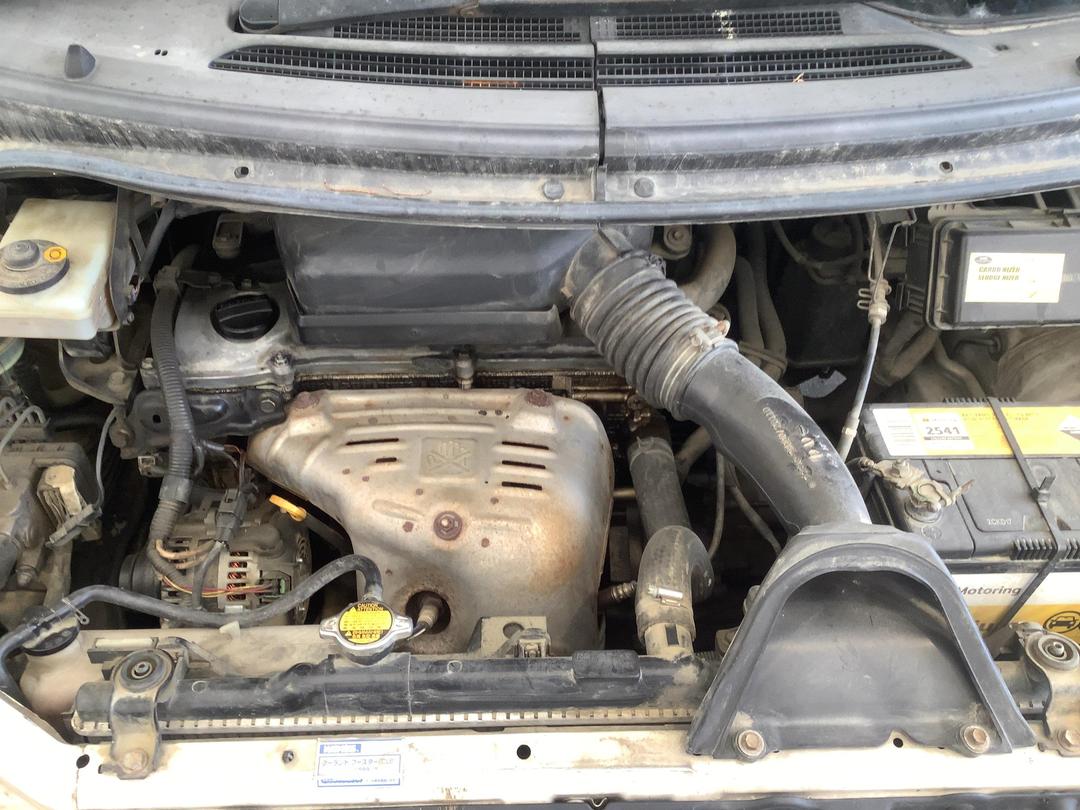 Photo '12' of Toyota Estima Aeras