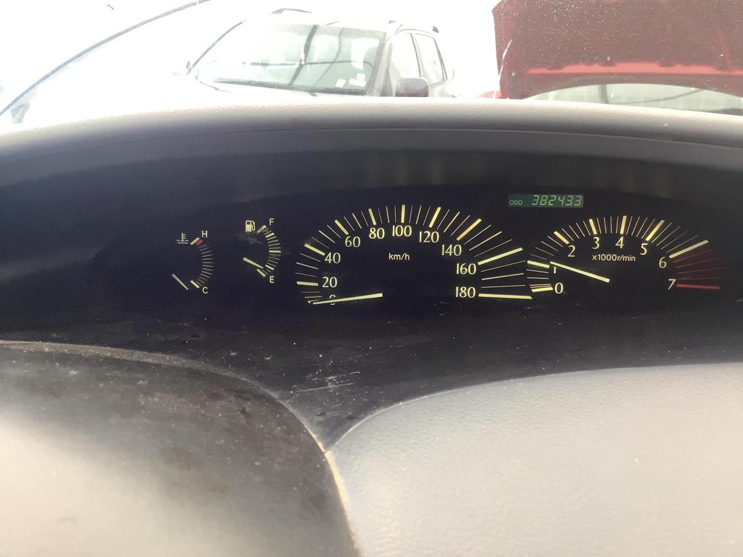 Photo '16' of Toyota Estima Aeras