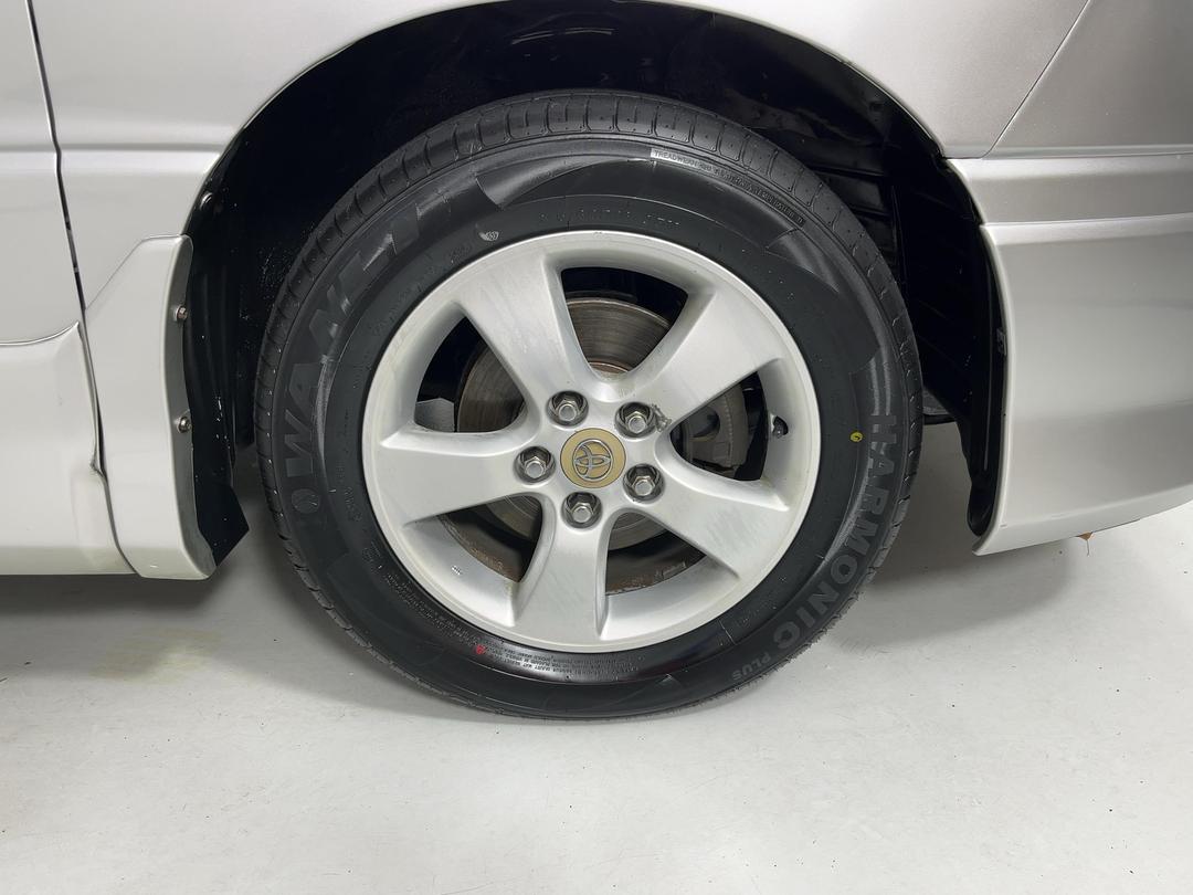 Photo '9' of Toyota Estima