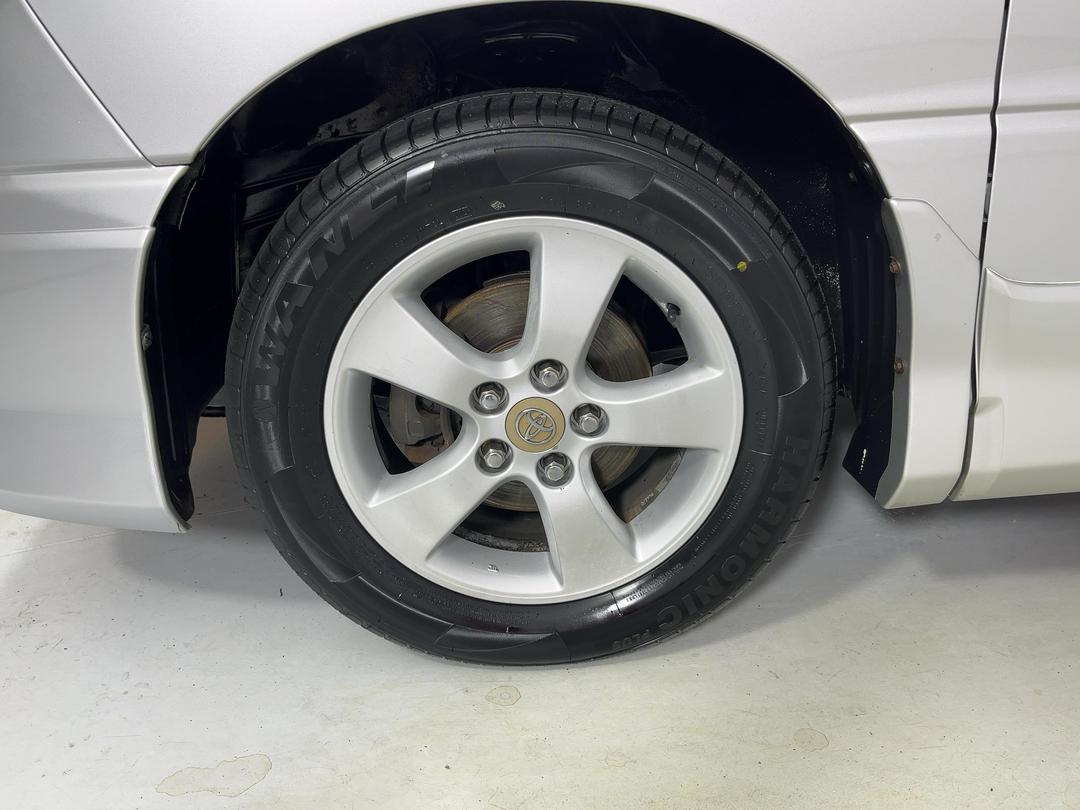Photo '10' of Toyota Estima