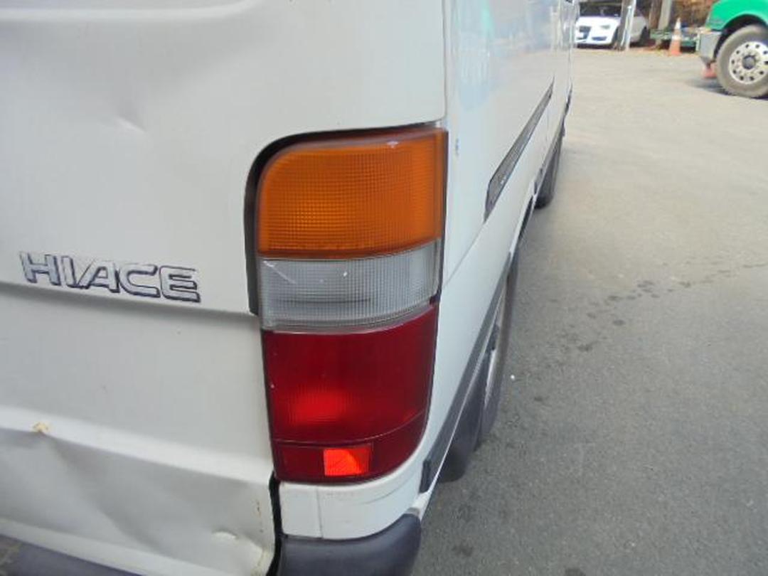 Photo '16' of Toyota Hiace ZR Photo '16' of Toyota Hiace ZR