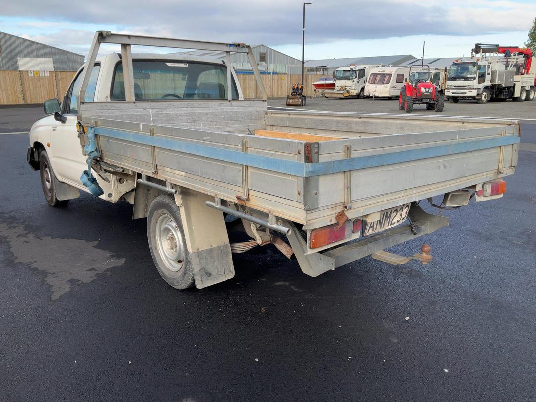 Photo '4' of Toyota Hilux S/C C/C