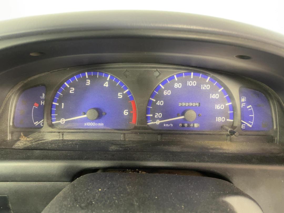 Photo '19' of Toyota Hilux