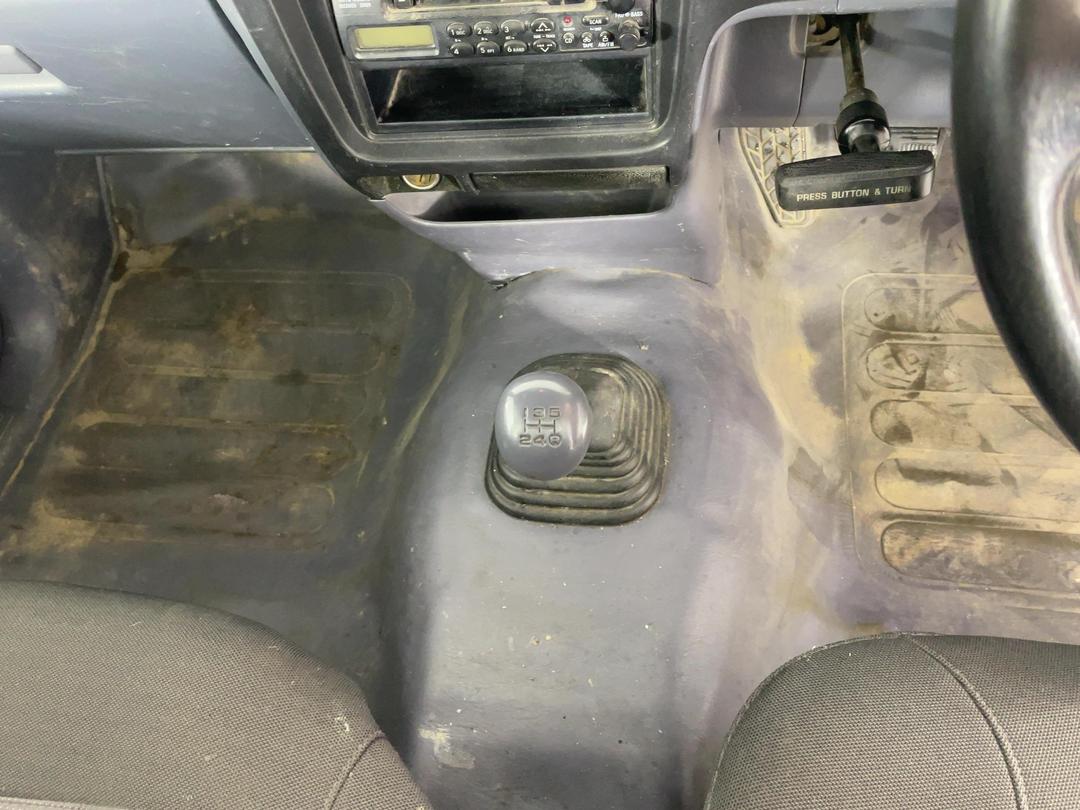Photo '18' of Toyota Hilux