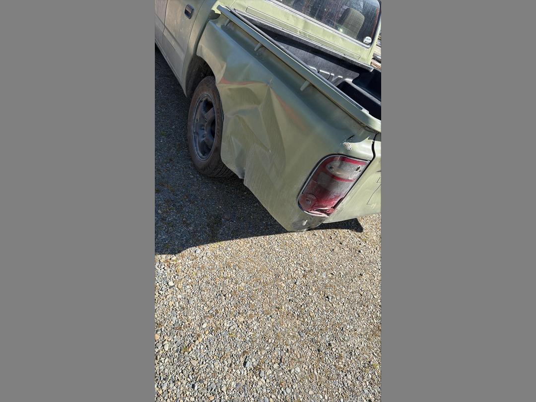 Photo '4' of Toyota Hilux D/C