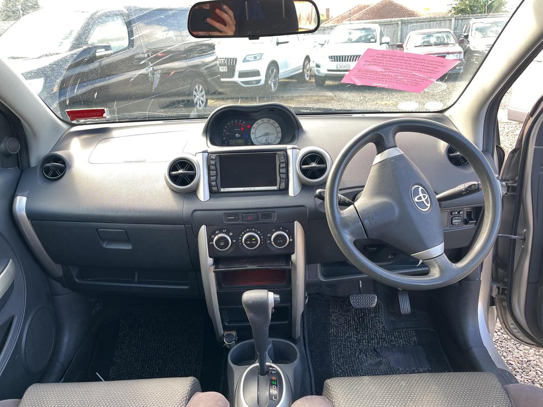 Photo '15' of Toyota IST