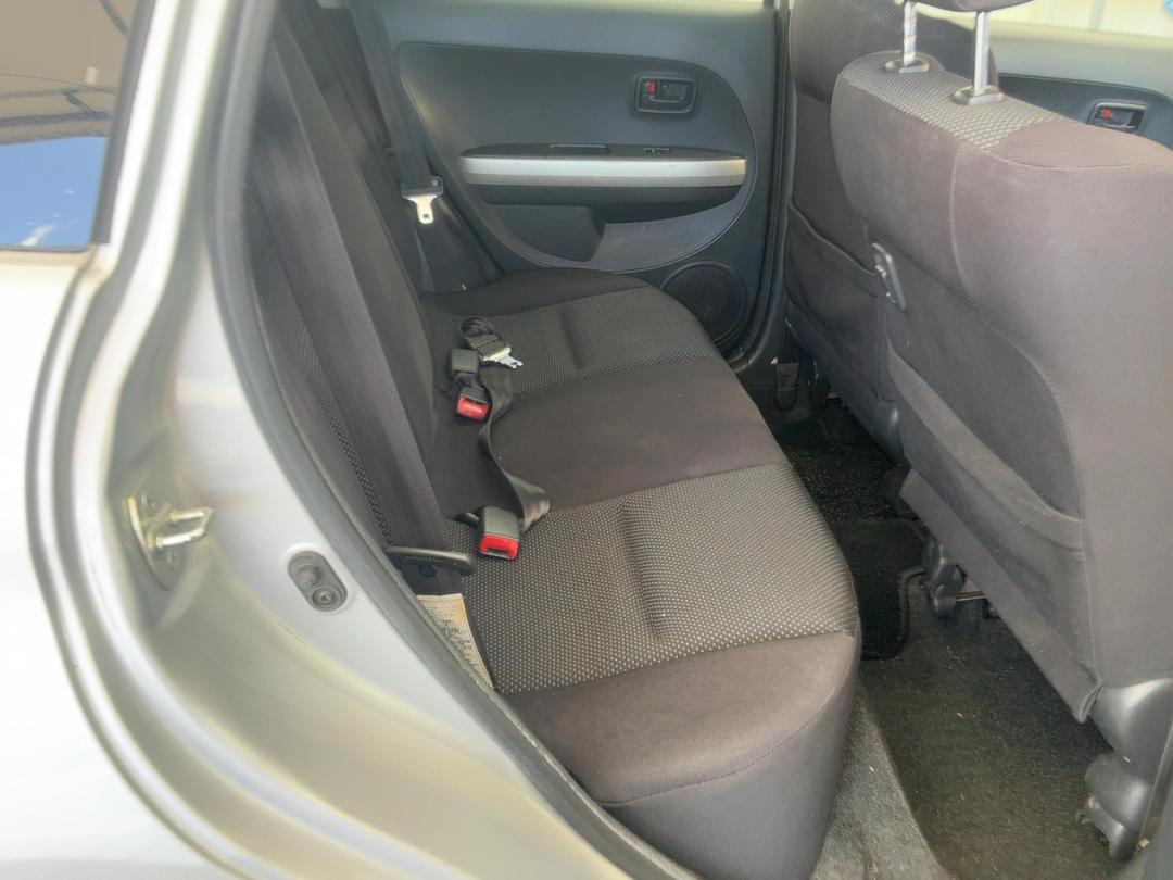 Photo '7' of Toyota IST Photo '7' of Toyota IST