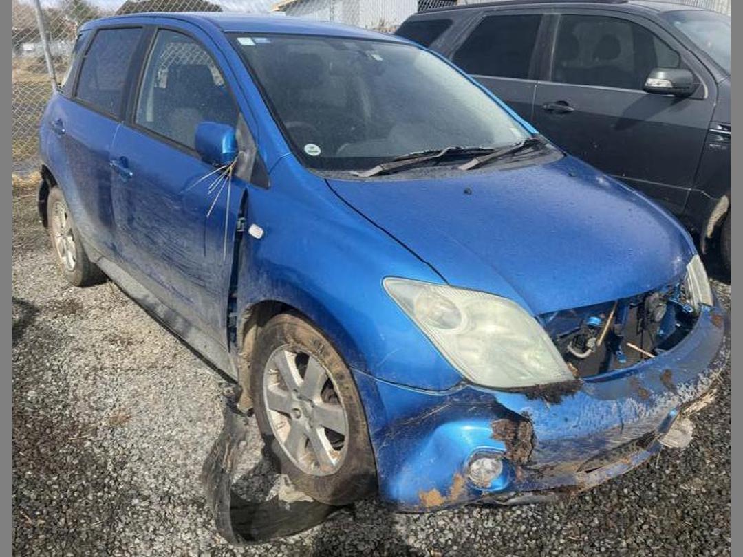 Photo '5' of Toyota IST Photo '5' of Toyota IST