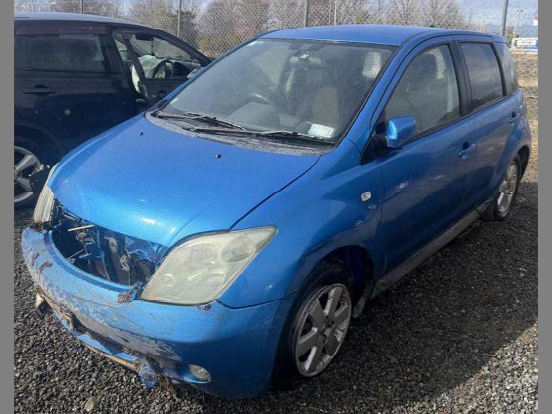 Photo '2' of Toyota IST Photo '2' of Toyota IST
