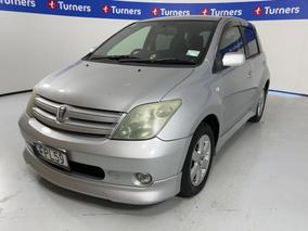 Photo '4' of Toyota IST