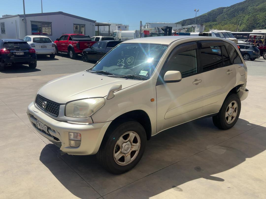 Photo '4' of Toyota Rav4 J Photo '4' of Toyota Rav4 J