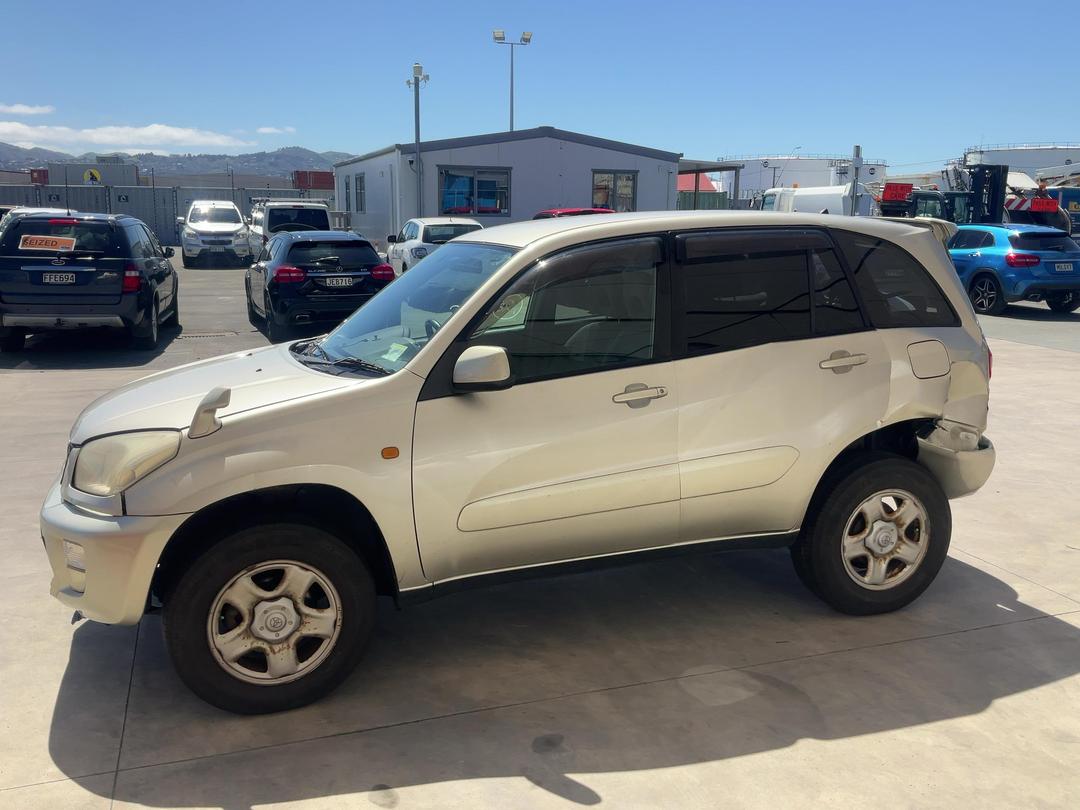 Photo '5' of Toyota Rav4 J Photo '5' of Toyota Rav4 J