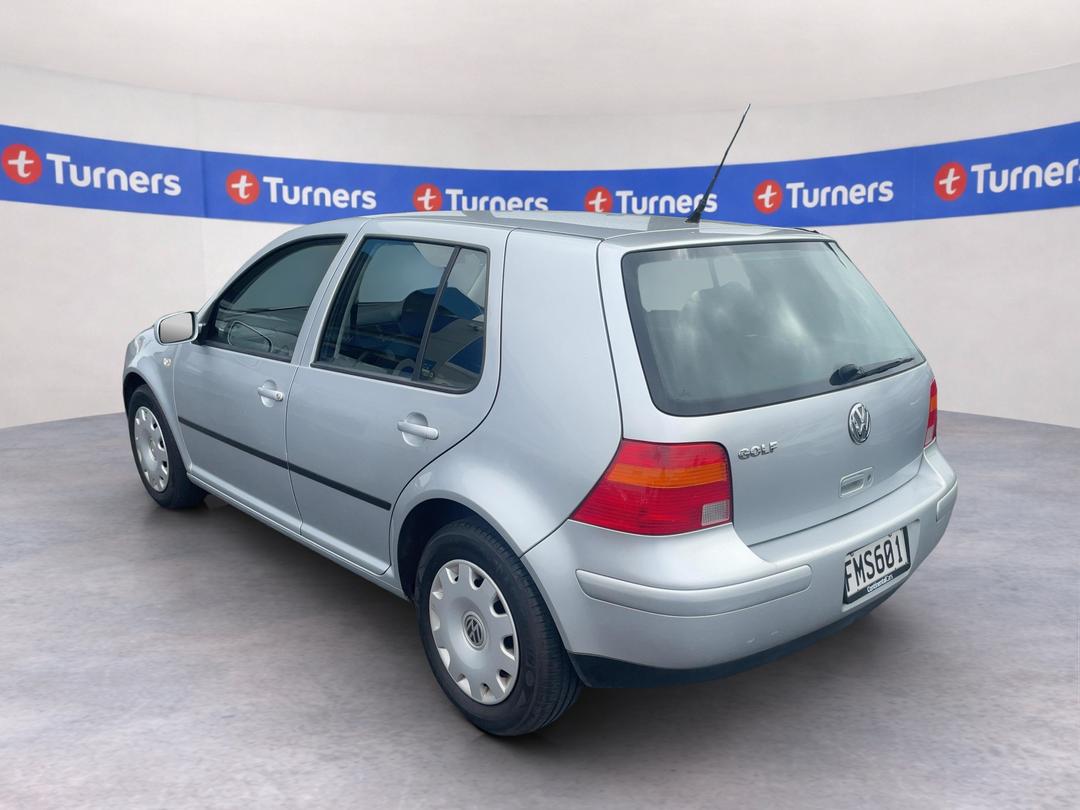 Photo '4' of Volkswagen Golf Photo '4' of Volkswagen Golf