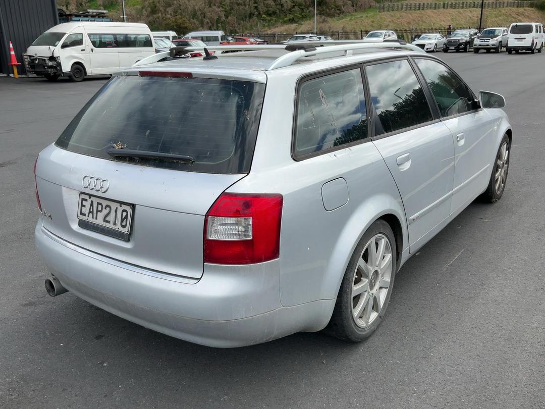 Photo '7' of Audi A4 Avant 2.0 Photo '7' of Audi A4 Avant 2.0