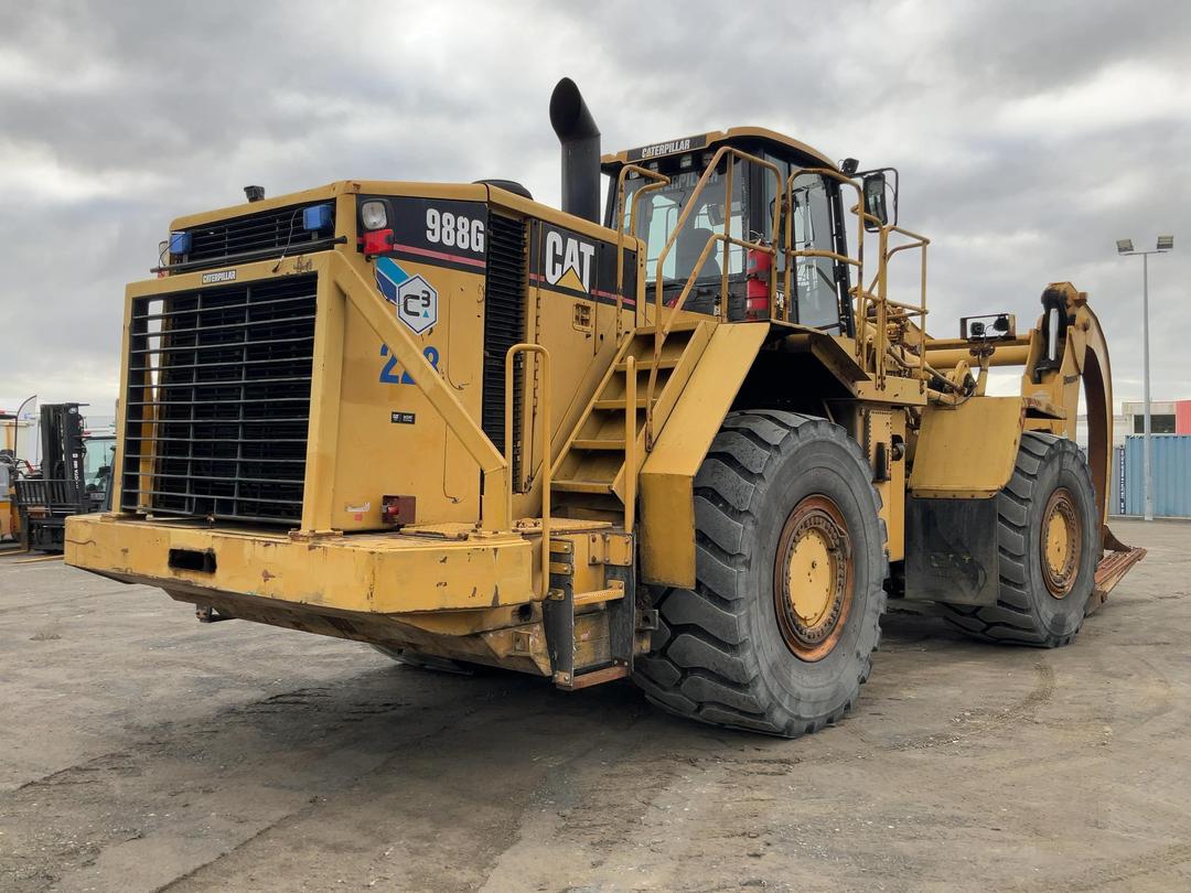 Photo '4' of Caterpillar 988G Log Loader
