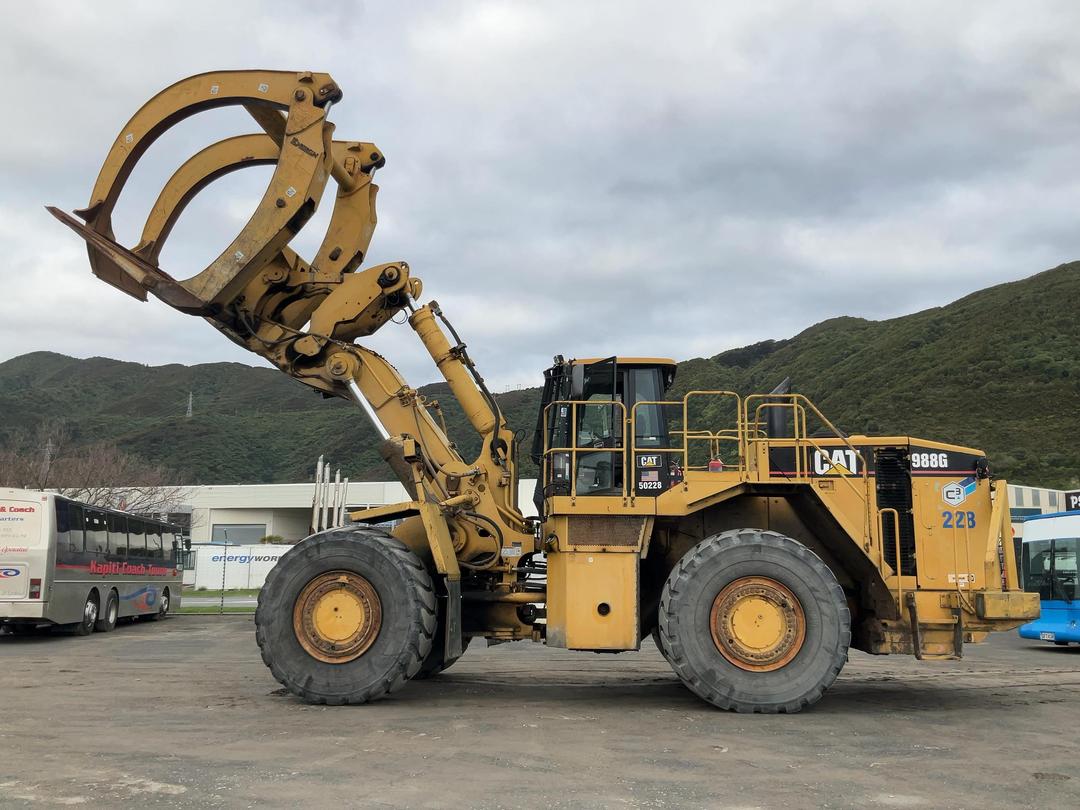 Photo '23' of Caterpillar 988G Log Loader
