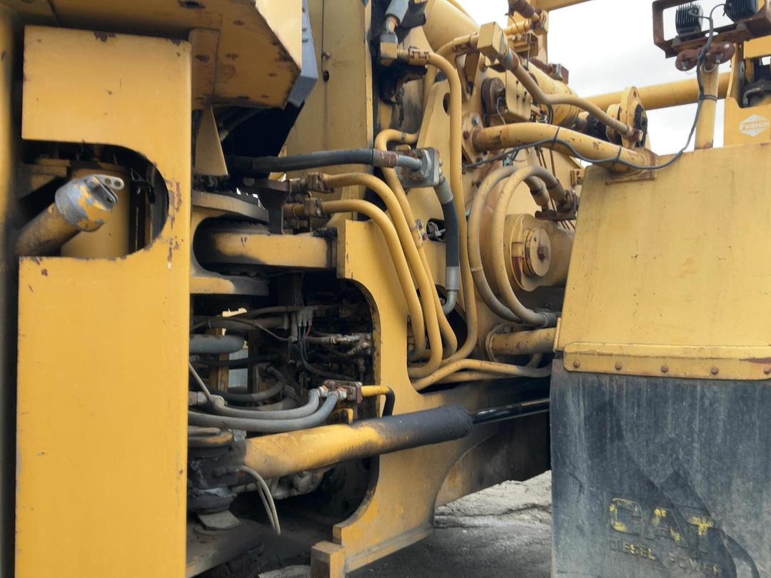 Photo '25' of Caterpillar 988G Log Loader