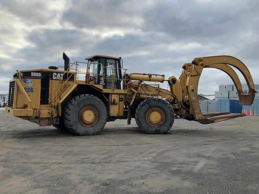 Photo '27' of Caterpillar 988G Log Loader