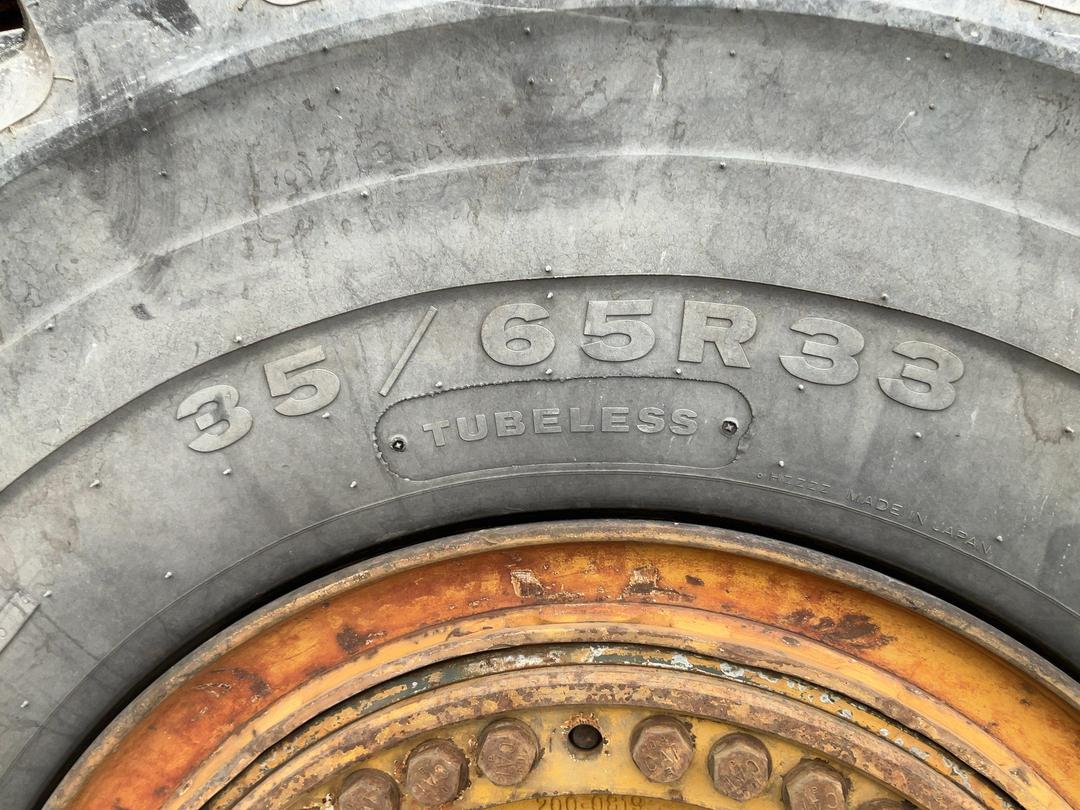 Photo '31' of Caterpillar 988G Log Loader