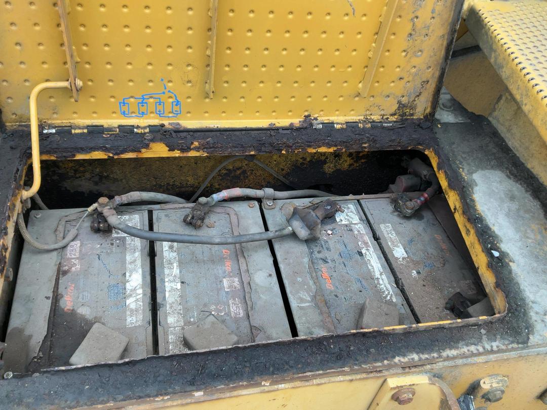 Photo '37' of Caterpillar 988G Log Loader