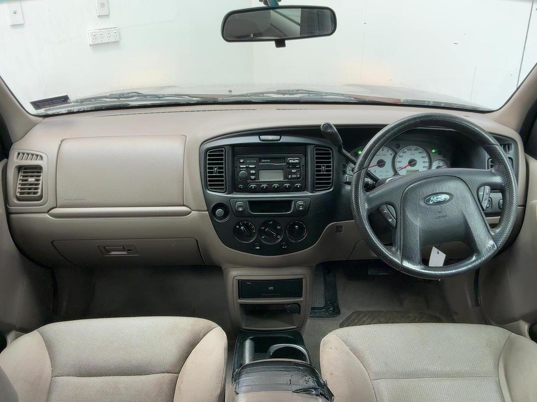 Photo '4' of Ford Escape XLT V6