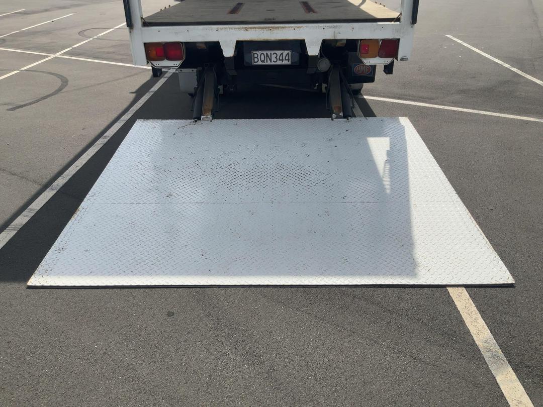 Photo '18' of Hino FD 1JLAG-HAU Curtainsider