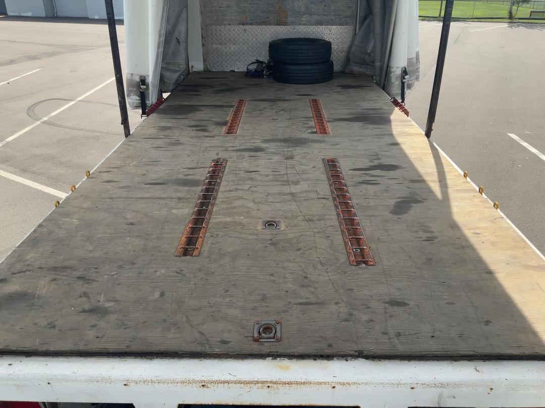 Photo '19' of Hino FD 1JLAG-HAU Curtainsider